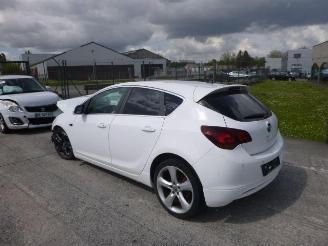 dommages autres Opel Astra 1.7 CDTI    A17DTJ 2010/5