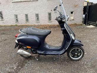 damaged scooters Vespa  50 PIAGGIO 2014/5