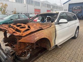 Damaged car BMW 3-serie 3 serie Touring (F31), Combi, 2012 / 2019 320d 2.0 16V 2017/6