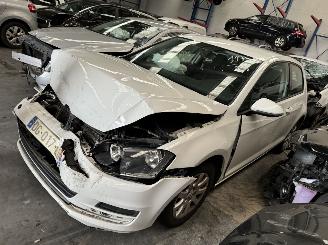 Unfall Kfz Van Volkswagen Golf  2014/6