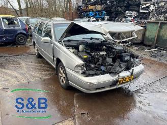 danneggiata veicoli commerciali Volvo V-70 V70 (GW/LW/LZ), Combi, 1997 / 2002 2.5 10V 1999/7