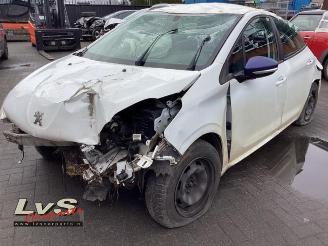 damaged commercial vehicles Peugeot 208 208 I (CA/CC/CK/CL), Hatchback, 2012 / 2019 1.2 Vti 12V PureTech 2017/12